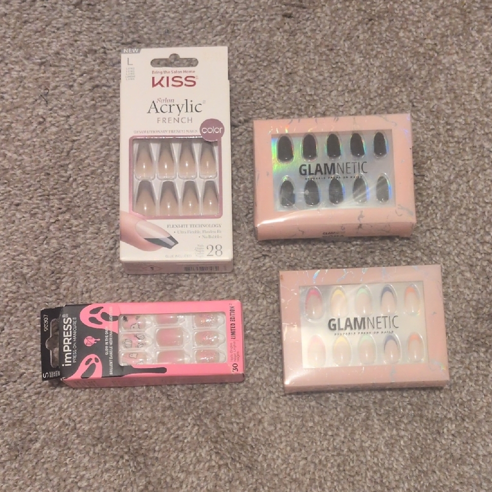 KISS & GLAMNETIC Press-On Nail Set Bundle
